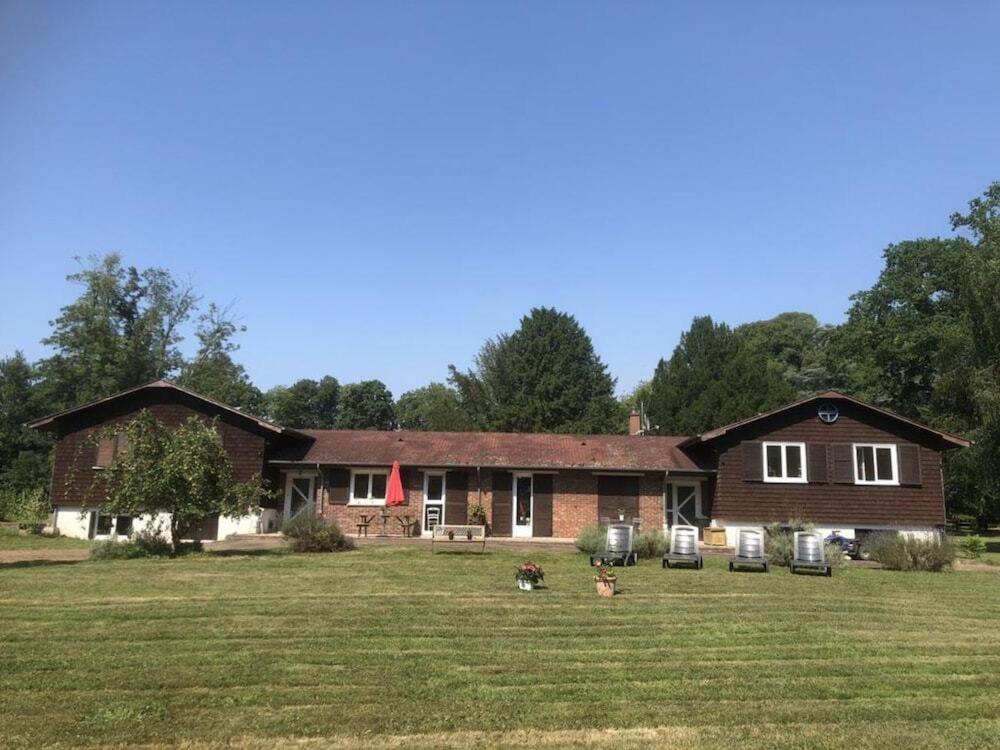 Domaine Des Ifs Bed & Breakfast Le Pin  Exterior foto